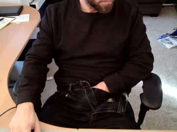 Jdanderon Chaturbate stream image from January 23, 2025