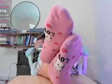 Zoe_37 Chaturbate stream image from January 23, 2025