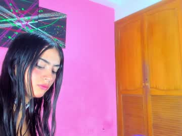 Emiily_Cutte Chaturbate stream image from January 23, 2025