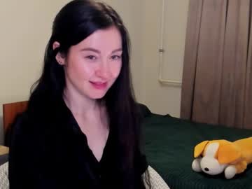 Moonamber Chaturbate stream image from January 23, 2025