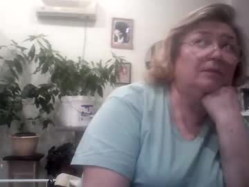 Flowerlover8 Chaturbate stream image from January 23, 2025