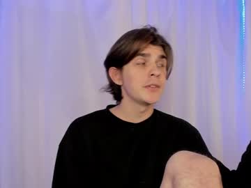 Mrdv_Rt Chaturbate stream image from January 23, 2025