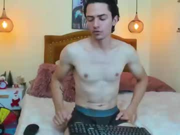 Uzcategui_Addams Chaturbate stream image from January 23, 2025