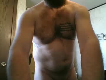 Beardedstud4u Chaturbate stream image from January 23, 2025