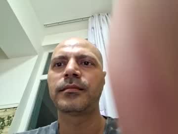 Lovelovedaniel Chaturbate stream image from January 23, 2025