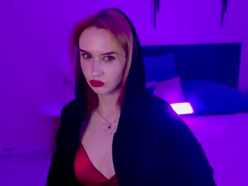 _Flower_Emily_ Chaturbate stream image from January 23, 2025