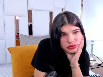 Mayeblanco Chaturbate stream image from January 23, 2025