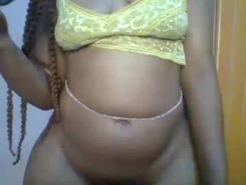 Sexie_Curvie Chaturbate stream image from January 23, 2025