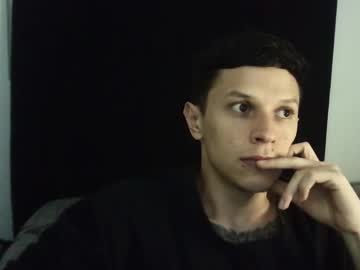 Davebroww Chaturbate stream image from January 23, 2025