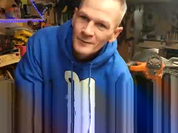 Jizzyblue Chaturbate stream image from January 23, 2025