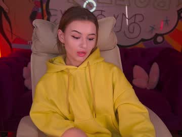 Lilidani Chaturbate stream image from January 23, 2025