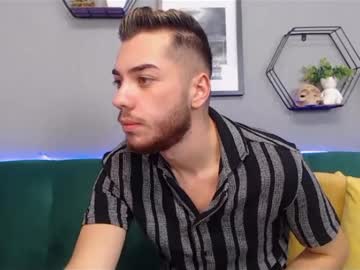 Reyclark Chaturbate stream image from January 23, 2025