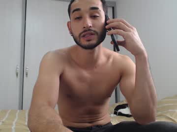 Andresxlx1 Chaturbate stream image from January 23, 2025