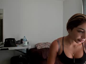 Kendra_Bennz_ Chaturbate stream image from January 23, 2025