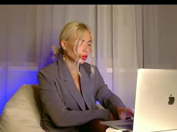 Melony_69 Chaturbate stream image from January 23, 2025