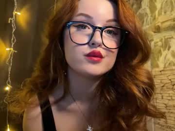 Edithafarro Chaturbate stream image from January 24, 2025