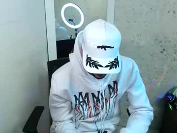 Elkoki_40 Chaturbate stream image from January 24, 2025