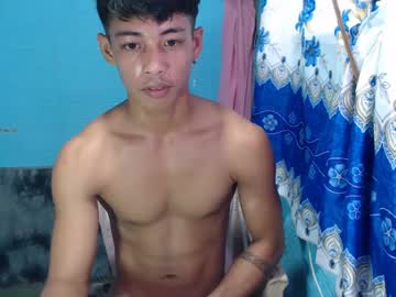 Johnydestroyer Chaturbate stream image from January 24, 2025