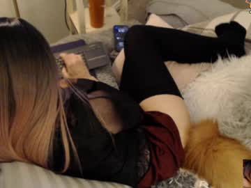 Littleonecd Chaturbate stream image from January 24, 2025