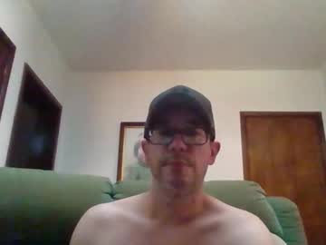 Lukz88bigcock Chaturbate stream image from January 24, 2025