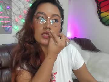 Lunabrowne Chaturbate stream image from January 24, 2025