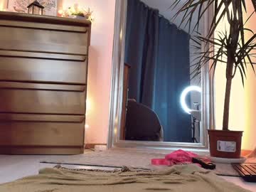 Marrygrayes Chaturbate stream image from January 24, 2025