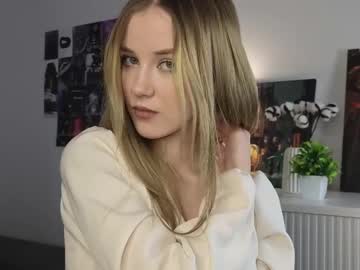 Orasaro Chaturbate stream image from January 24, 2025