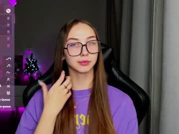 Sm0ly Chaturbate stream image from January 24, 2025