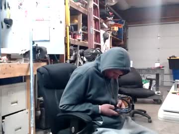 Upforanything27 Chaturbate stream image from January 24, 2025