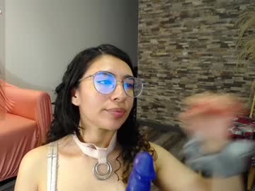 Kitty_Curly Chaturbate stream image from January 24, 2025