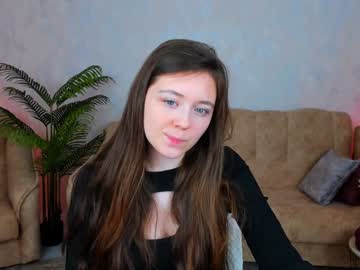 Alluringlook Chaturbate stream image from January 24, 2025