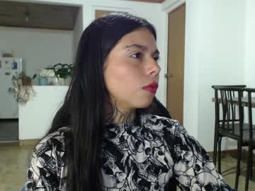 Lunaa_Cute Chaturbate stream image from January 24, 2025