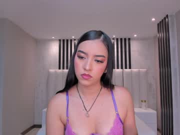 Roxycastello Chaturbate stream image from January 24, 2025