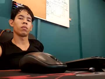Gekfucks_X Chaturbate stream image from January 24, 2025