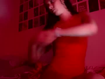 Kylieexoxoxo2432 Chaturbate stream image from January 24, 2025