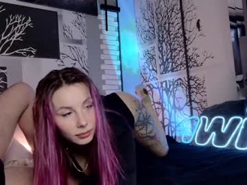 Nikki7377 Chaturbate stream image from January 24, 2025
