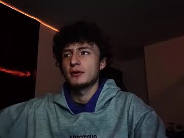 Saemzam Chaturbate stream image from January 24, 2025