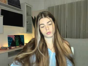 Veronarolls Chaturbate stream image from January 24, 2025
