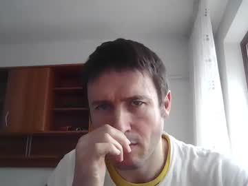 135vuelta135revuelta Chaturbate stream image from January 24, 2025