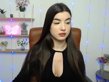 Carolinabensy Chaturbate stream image from January 24, 2025