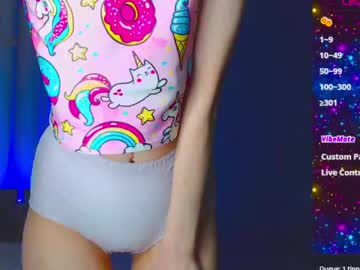 Emelycrystal Chaturbate stream image from January 24, 2025