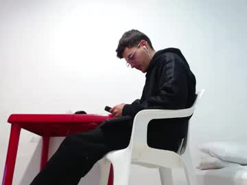 Lightxtreme Chaturbate stream image from January 24, 2025