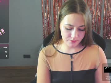 Mariwine Chaturbate stream image from January 24, 2025
