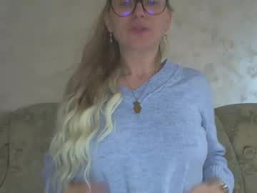 Melly_Rosey Chaturbate stream image from January 24, 2025