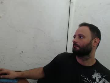 Arield85 Chaturbate stream image from January 24, 2025