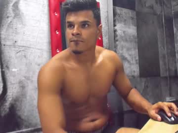 Derek_Lustford Chaturbate stream image from January 24, 2025