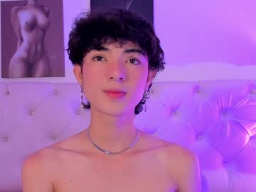 Elliot_Younng Chaturbate stream image from January 24, 2025