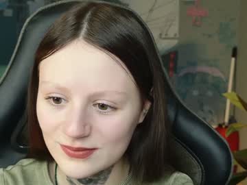 Esterhernandes Chaturbate stream image from January 24, 2025