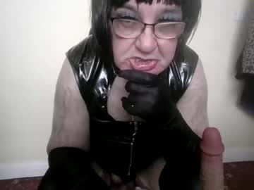 Kingwillywoo Chaturbate stream image from January 24, 2025