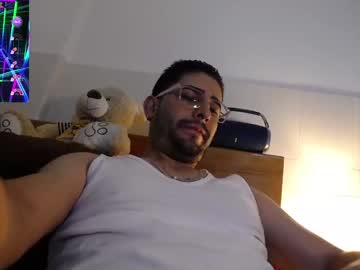 Julian1225_ Chaturbate stream image from January 24, 2025